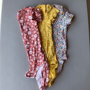 Fall onesies. 12m. VGUC.